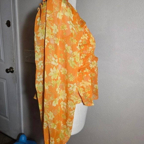 Cottage Core Orange Floral Top - Picture 3 of 5